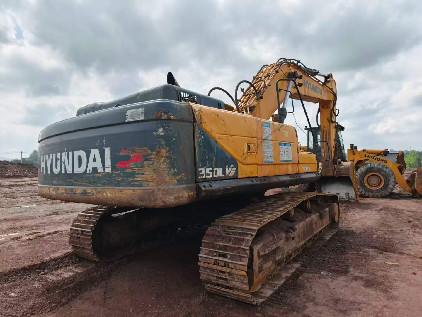 Buy Hyundai R350LVS Used Excavator / 3