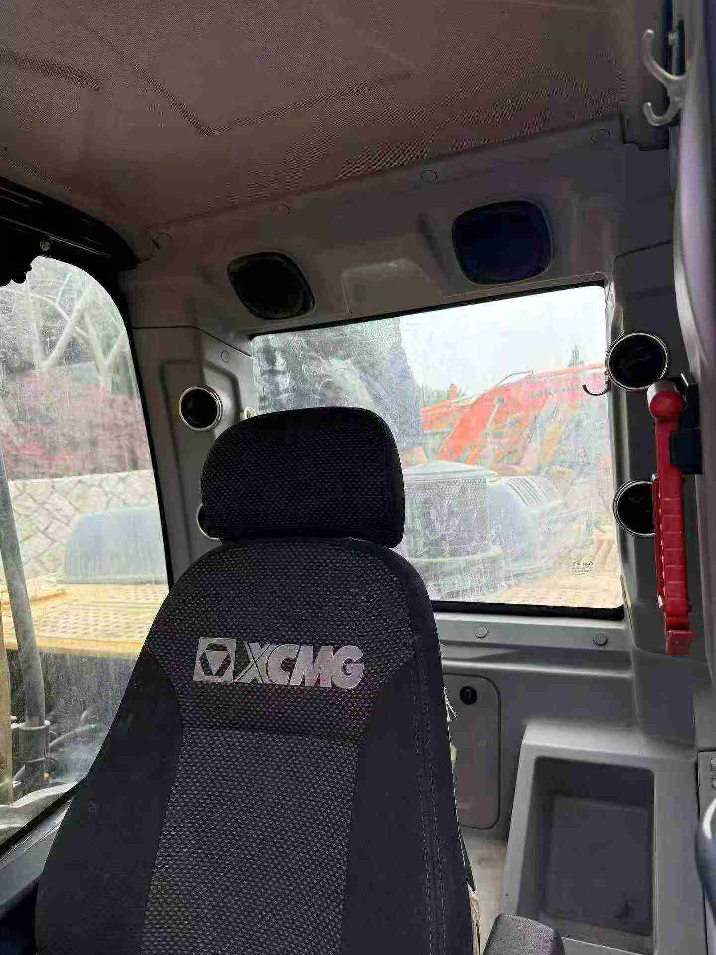Buy XCMG XE245D Used Excavator / 7