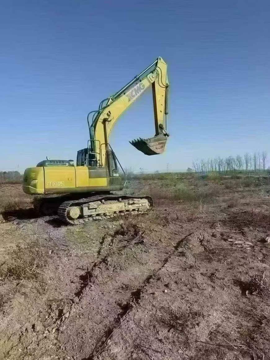 Buy XCMG XE215 Used Excavator / 2