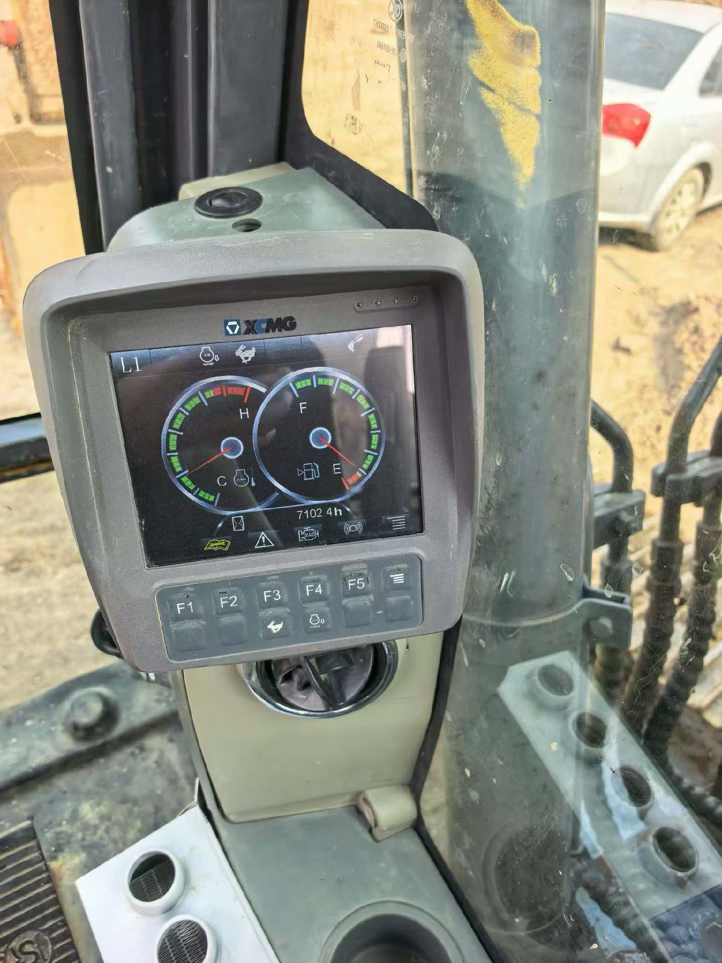 Buy XCMG XE135B Used Excavator / 7