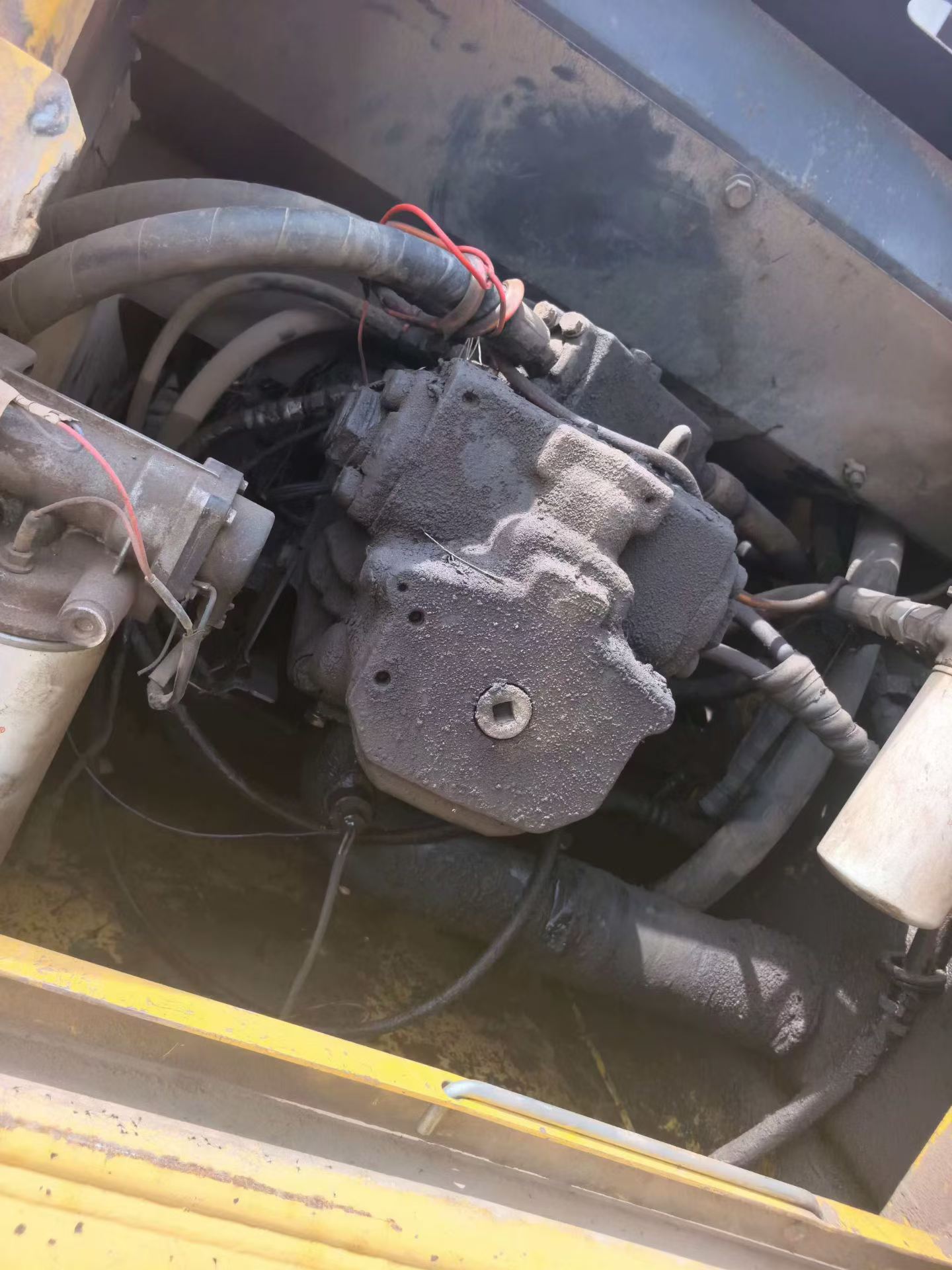 Buy Komatsu PC270-7 Used Excavator / 4