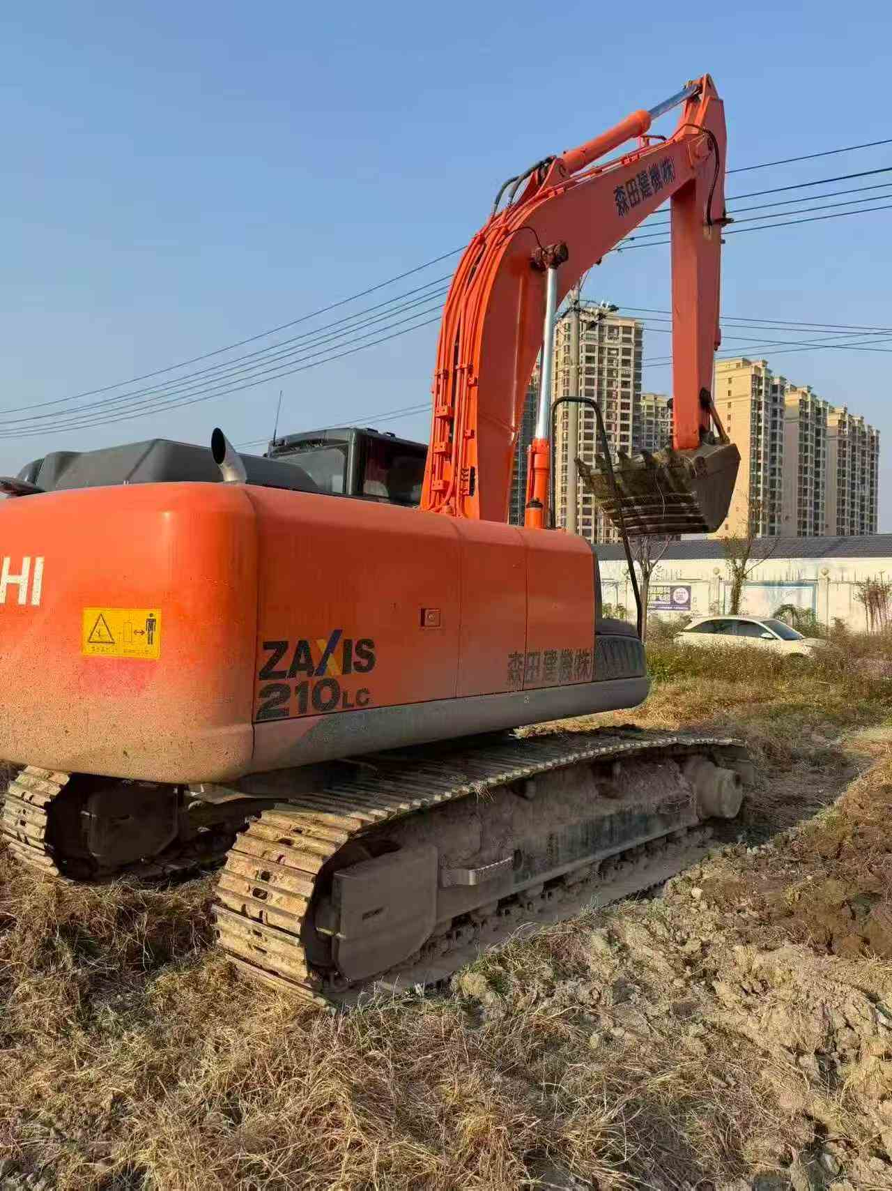 Buy Hitachi ZX210LC-5A Used Excavator / 4