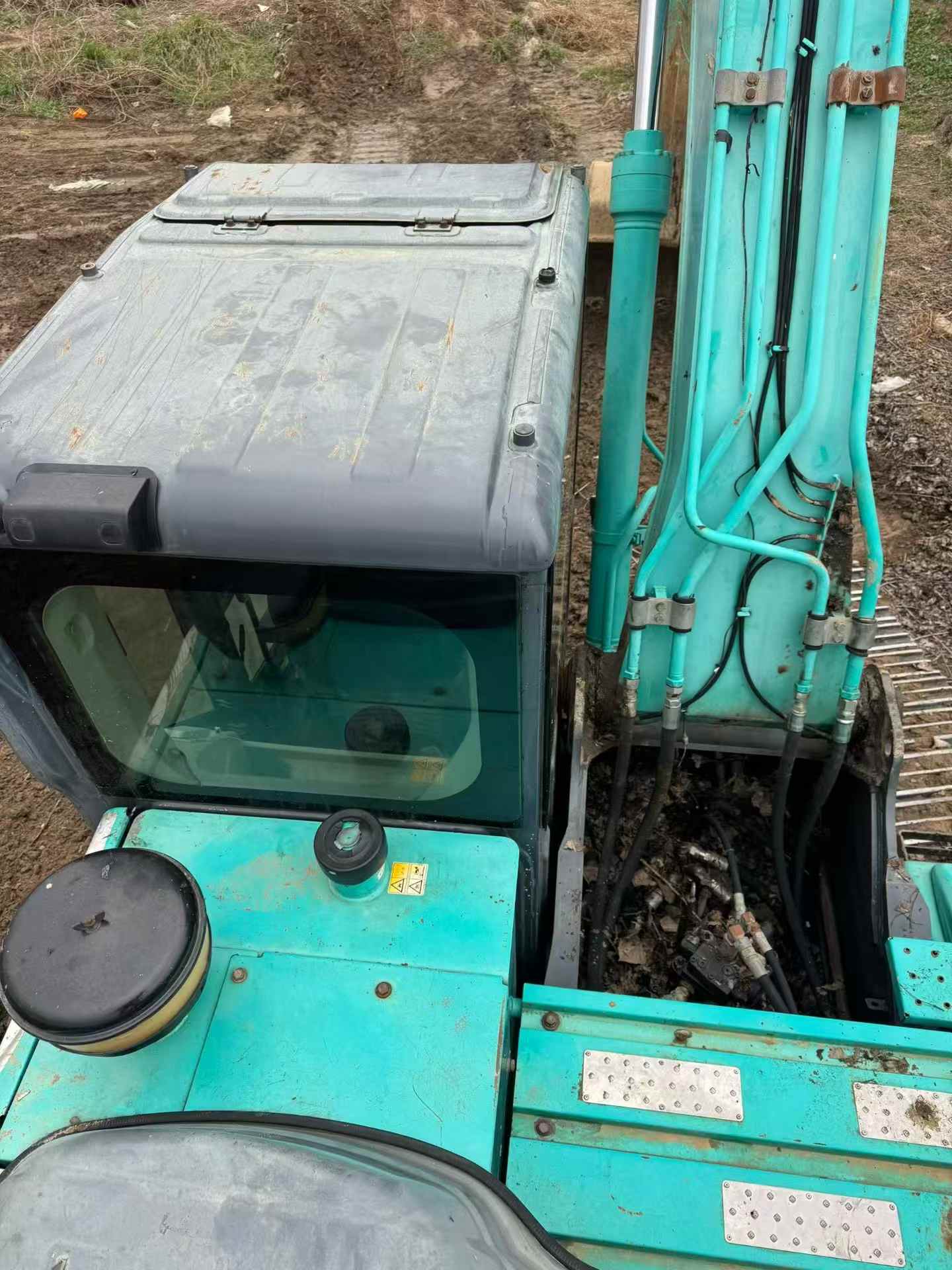 Buy Kobelco SK200 Used Excavator / 7