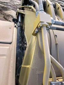 Buy Caterpillar 390DL Used Excavator / 3 Buy Caterpillar 390DL Used Excavator / 3