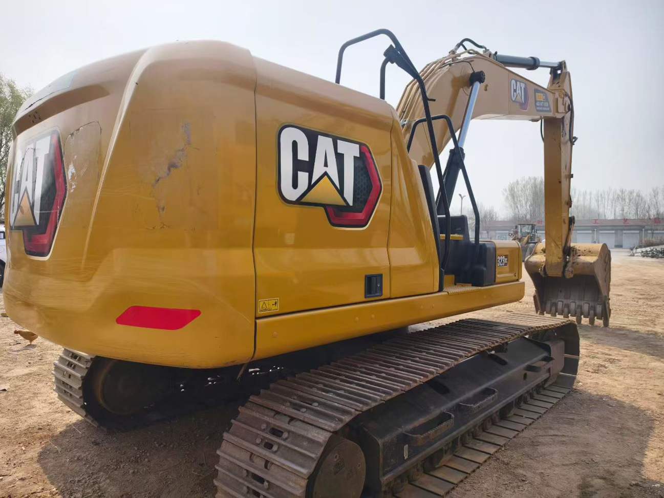 Buy Caterpillar 323 Used Excavator / 2