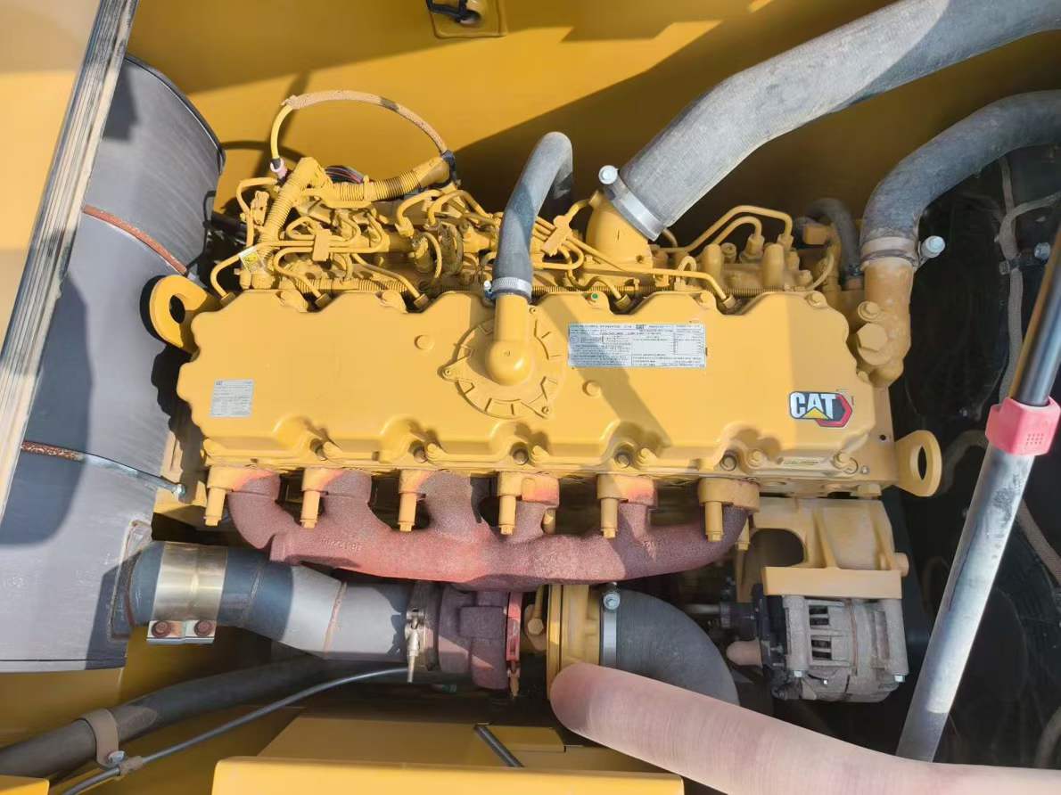 Buy Caterpillar 323 Used Excavator / 4