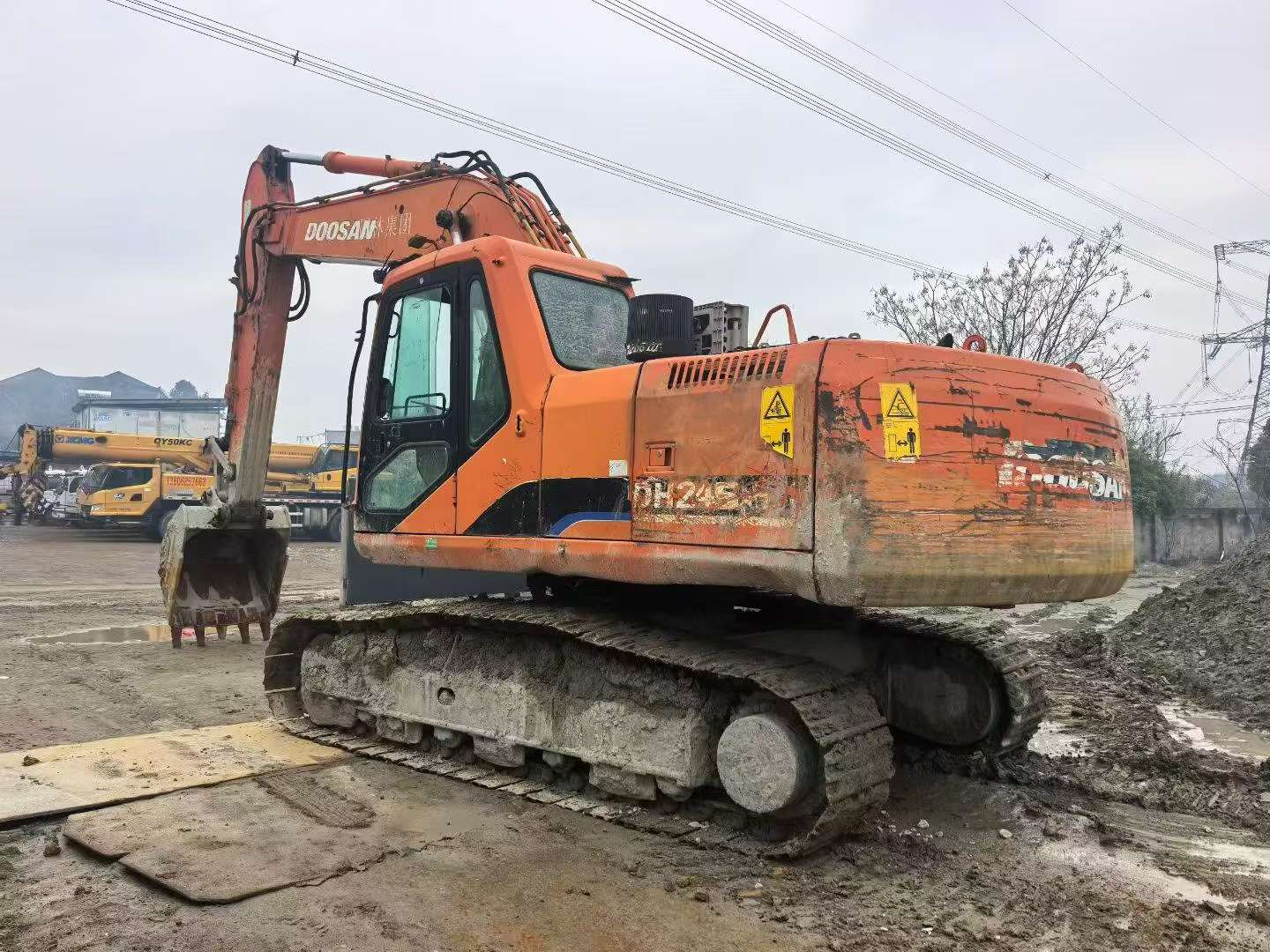 Buy Doosan DH215-7 Used Excavator / 7
