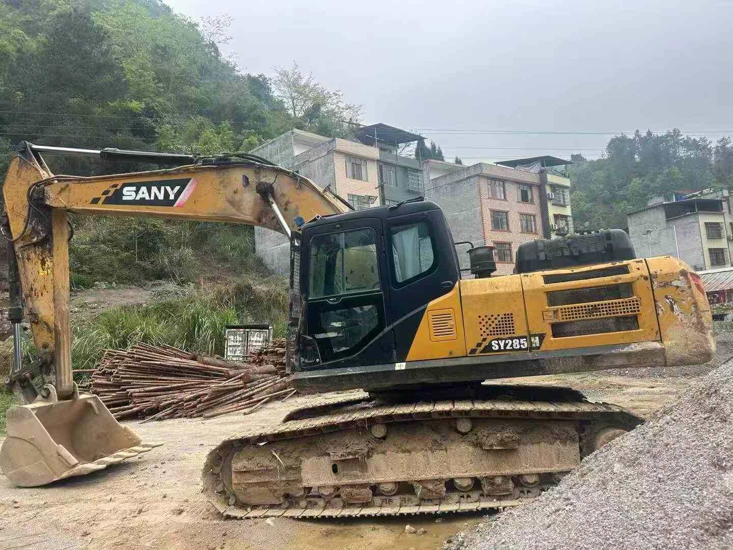Buy Sany SY245H Used Excavator / 3