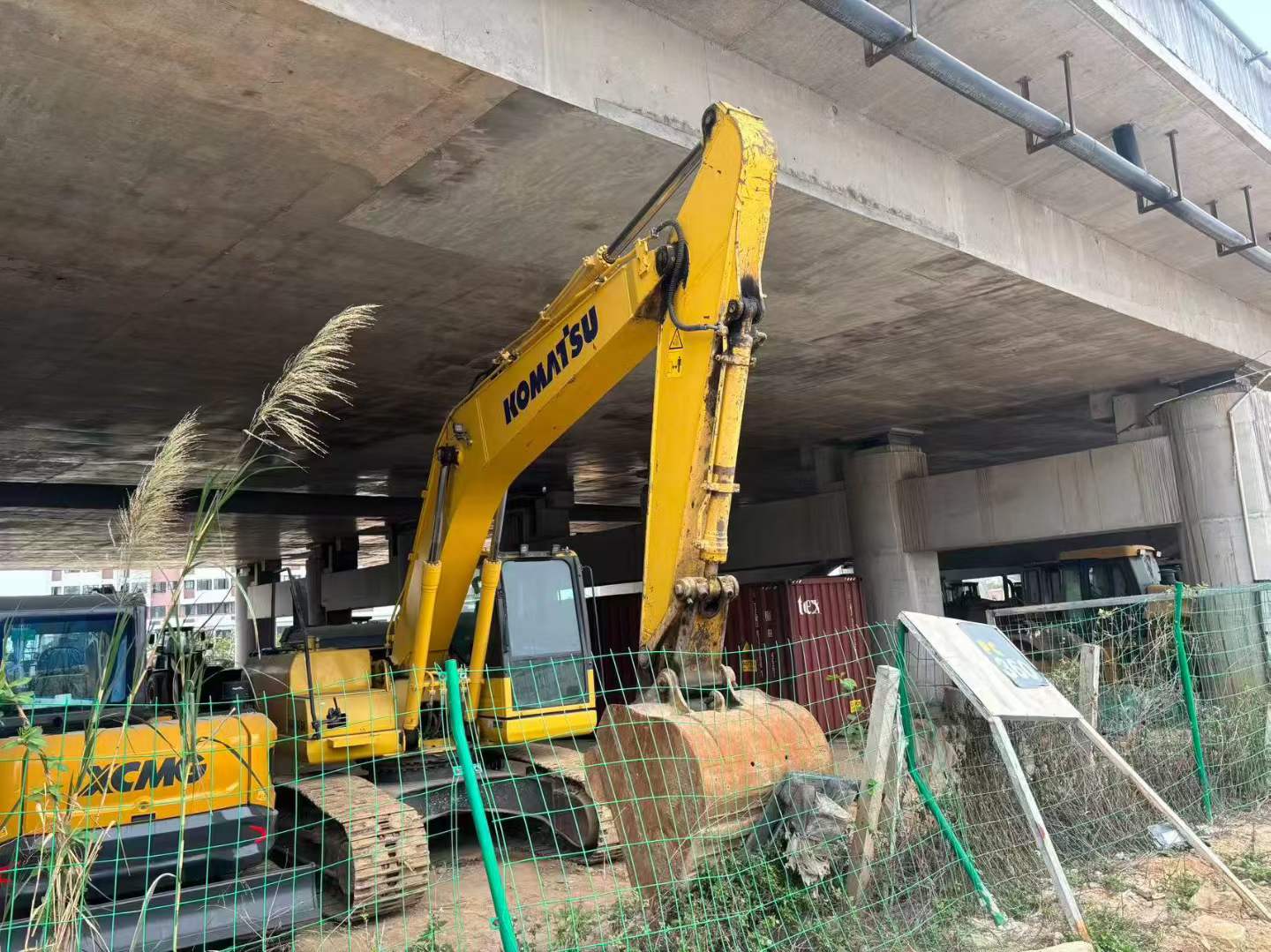 Buy Komatsu PC200-8 Used Excavator / 8