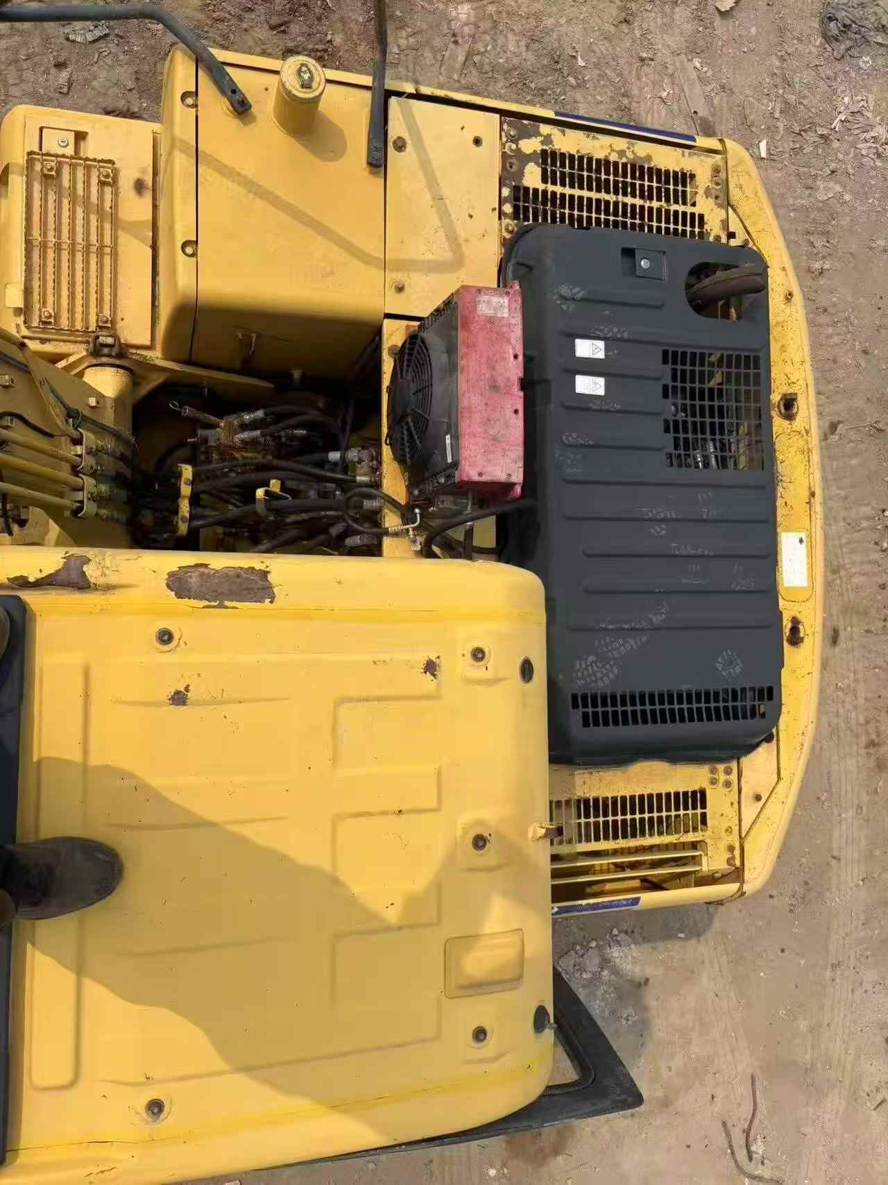 Buy Komatsu PC130 Used Excavator / 6