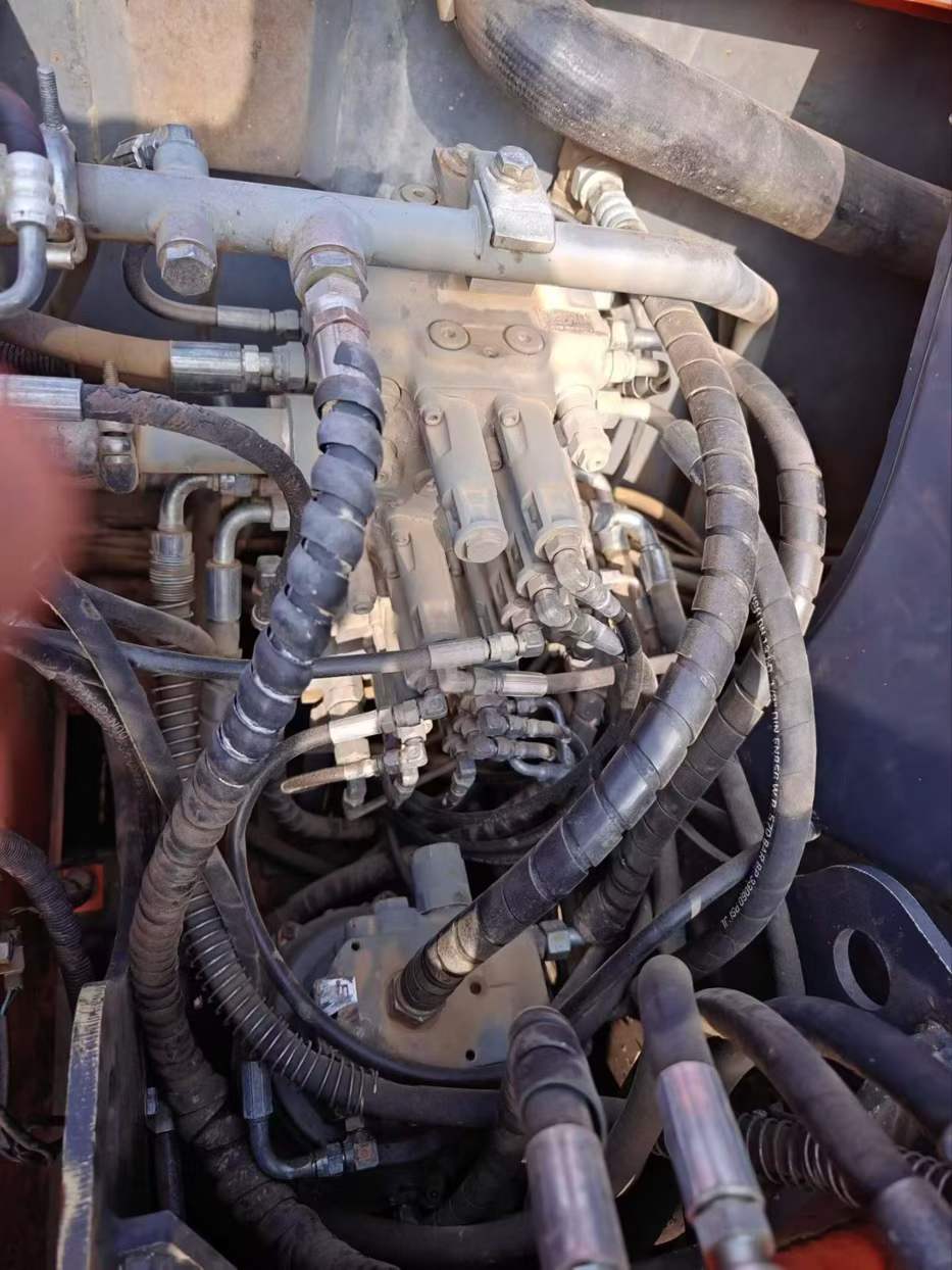 Buy Hitachi ZX70-5A Used Excavator / 8