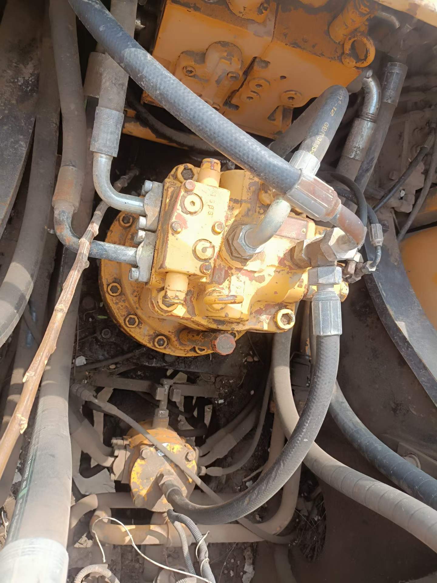 Buy Sany SY195C Used Excavator / 9