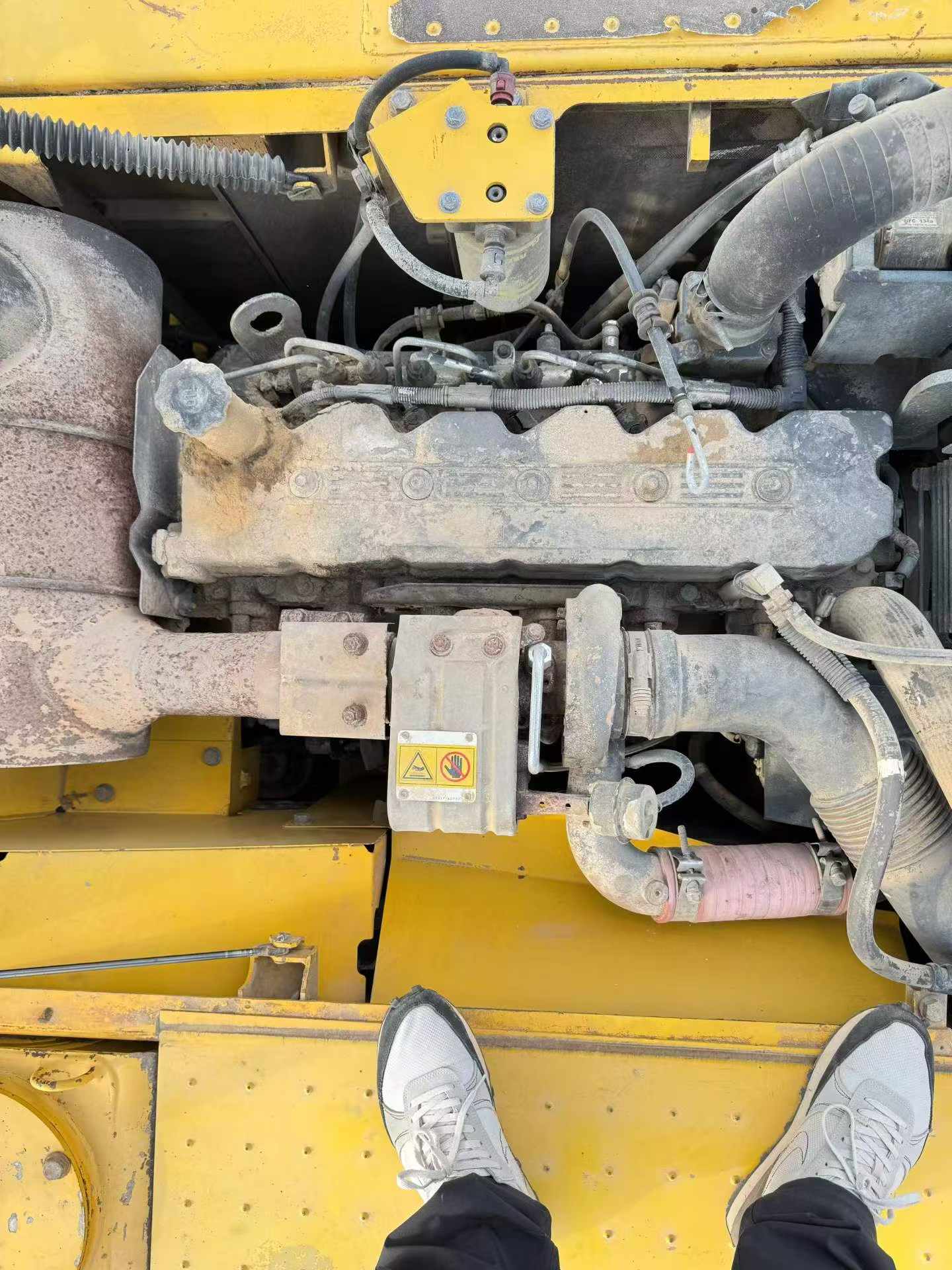 Buy Komatsu PC240-6 Used Excavator / 6