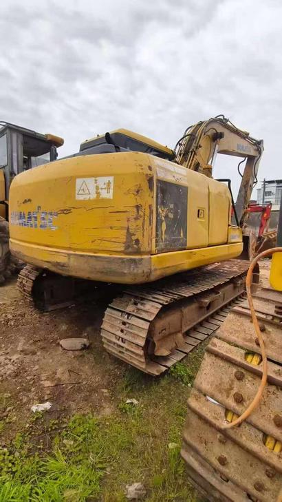 Buy Komatsu PC130 Used Excavator / 1