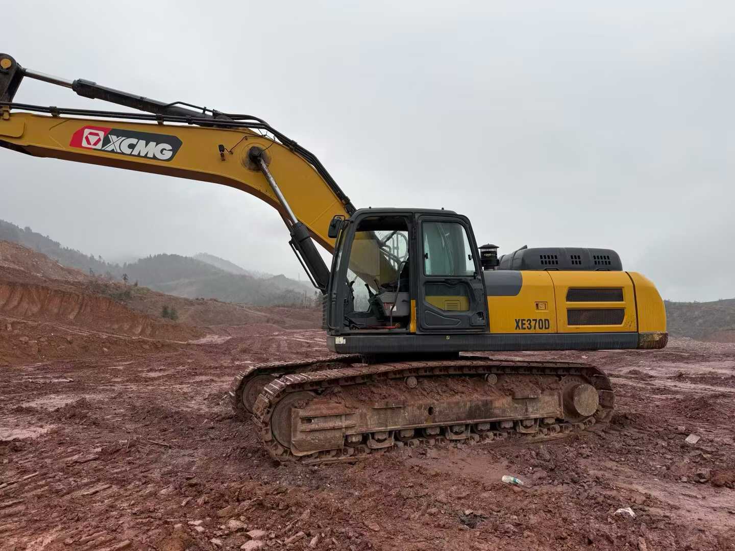 Buy XCMG XE370 Used Excavator / 2
