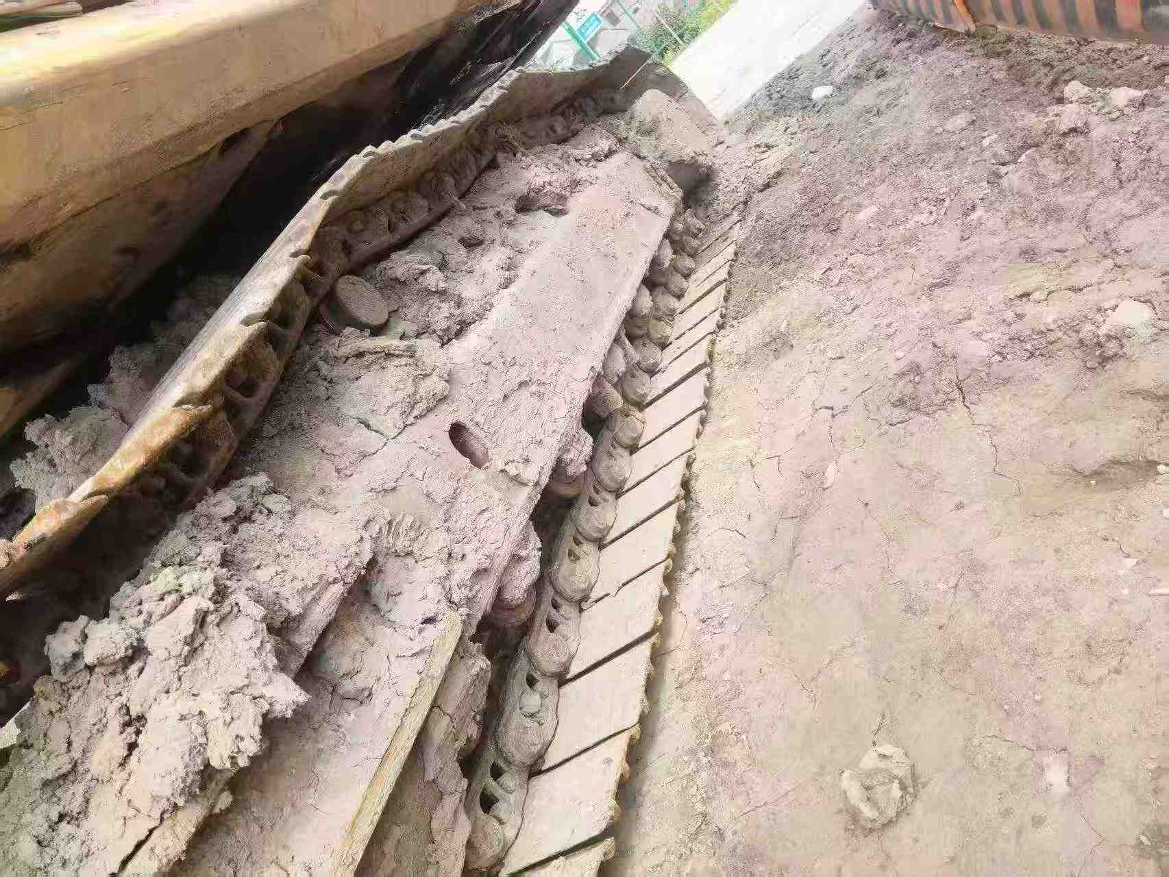 Buy Komatsu PC210-8 Used Excavator / 6