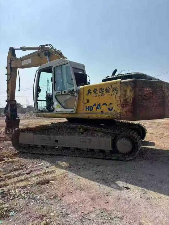 Buy Kato HD1023 Used Excavator / 1