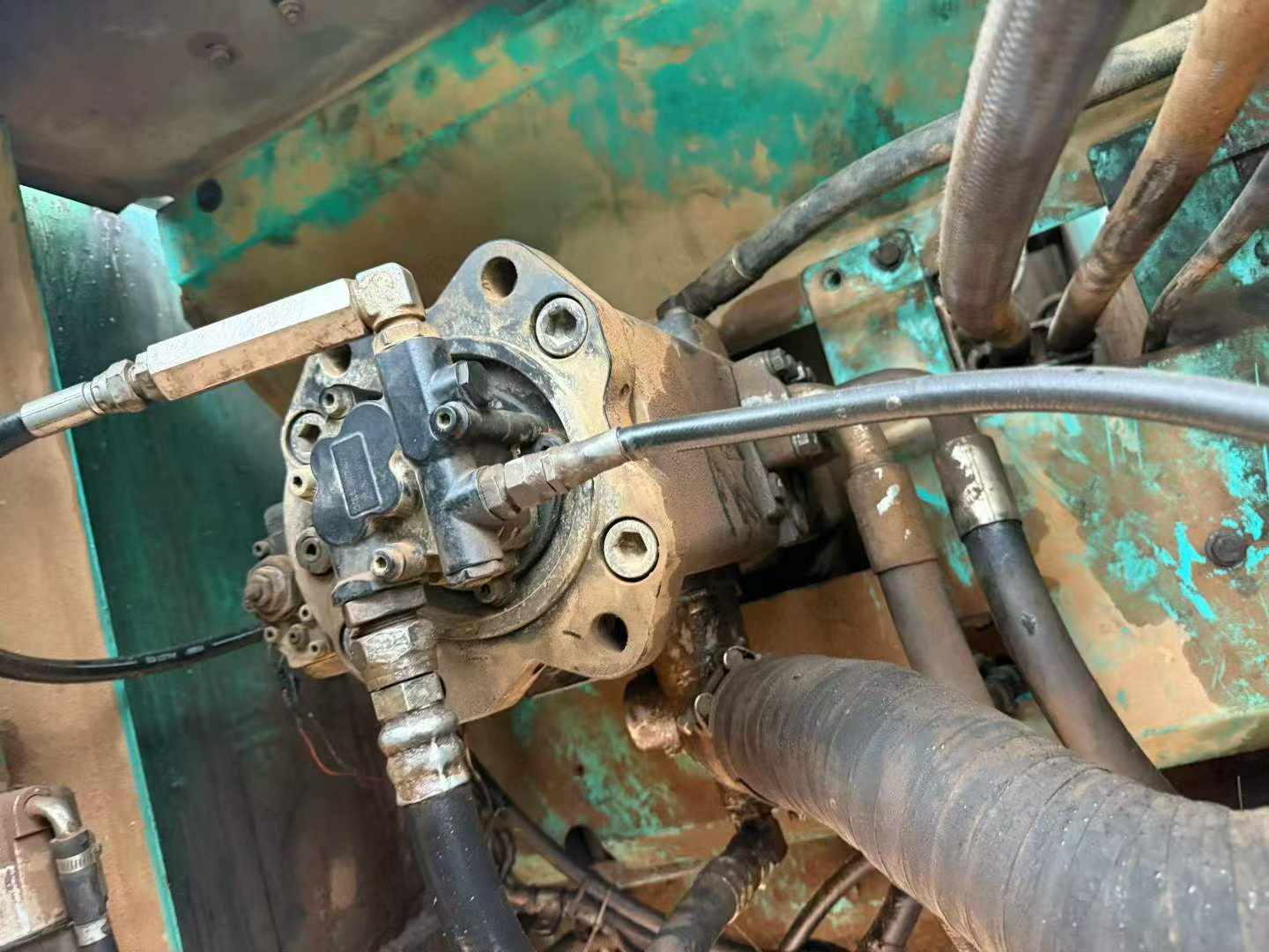 Buy Kobelco SK260 Used Excavator / 8