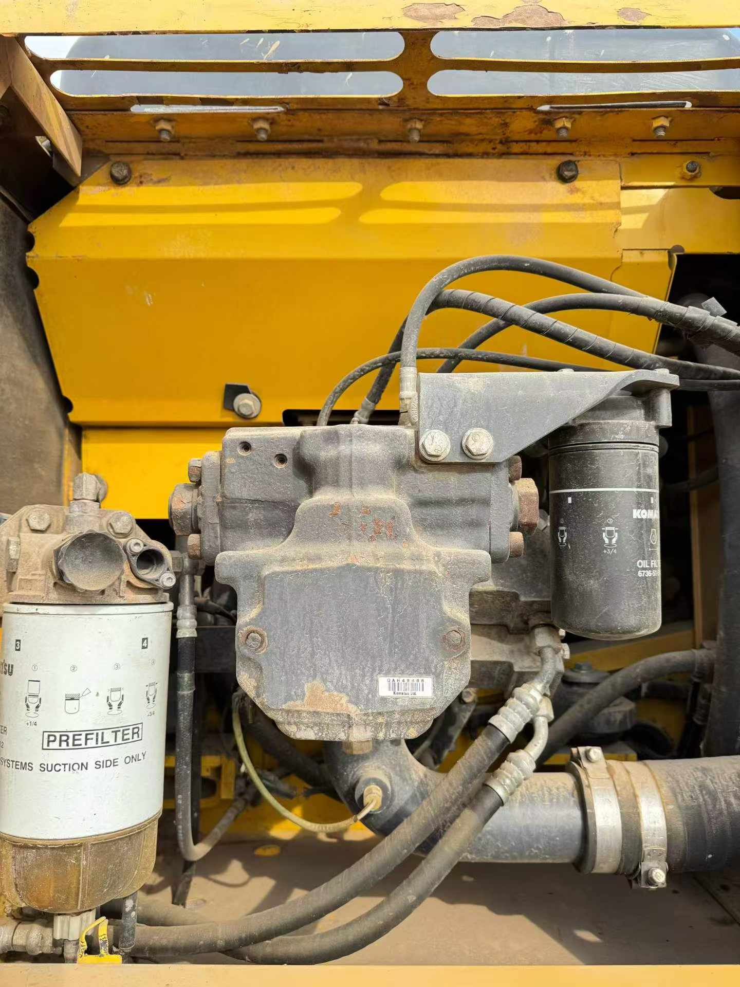 Buy Komatsu PC240-6 Used Excavator / 8