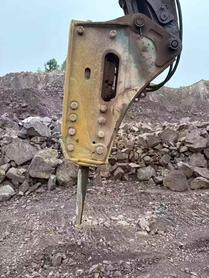 Buy Komatsu PC650 Used Excavator / 4 Buy Komatsu PC650 Used Excavator / 4