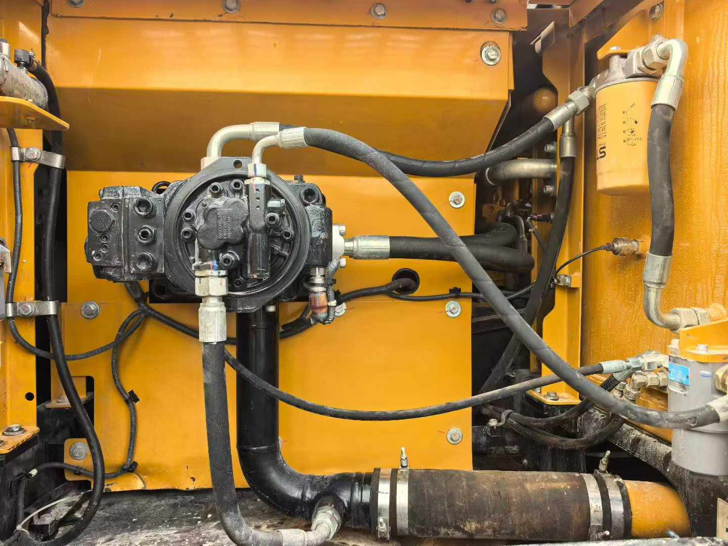 Buy Sany SY245H Used Excavator / 3