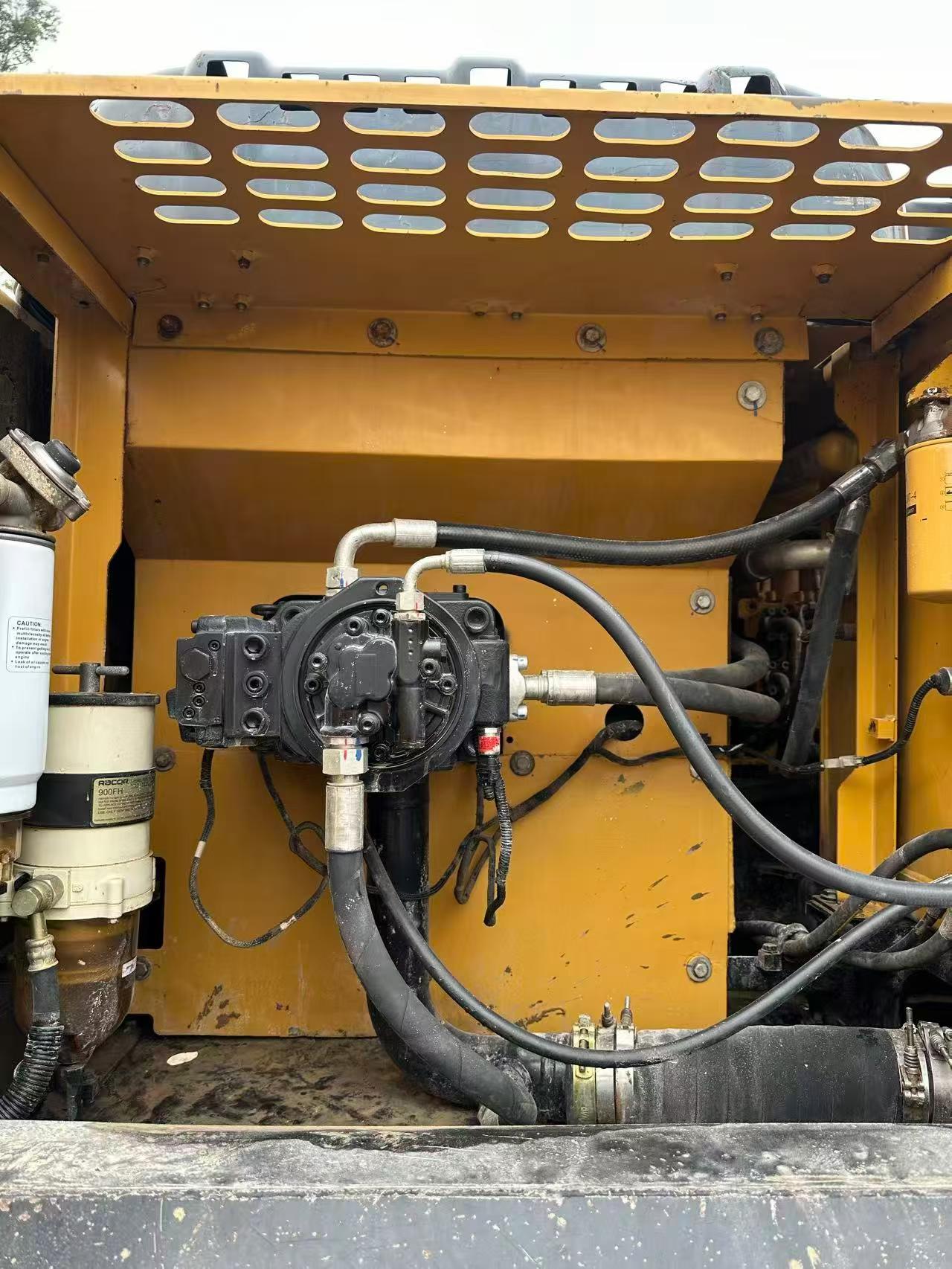 Buy Sany SY245H Used Excavator / 3