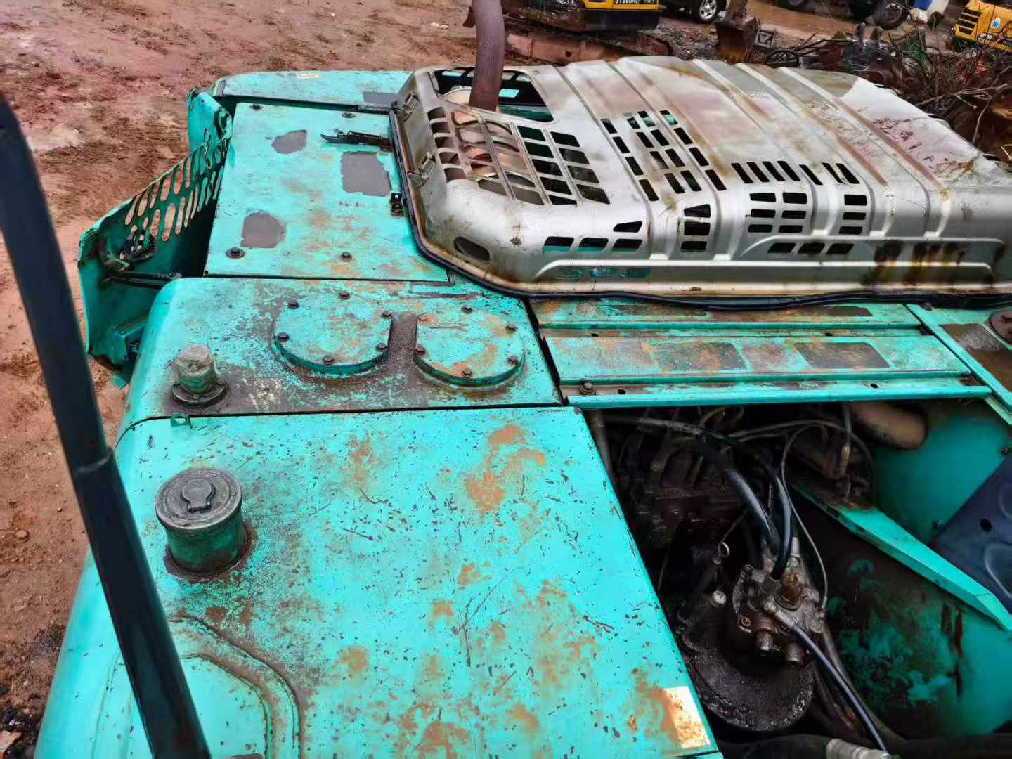 Buy Kobelco SK260 Used Excavator / 5