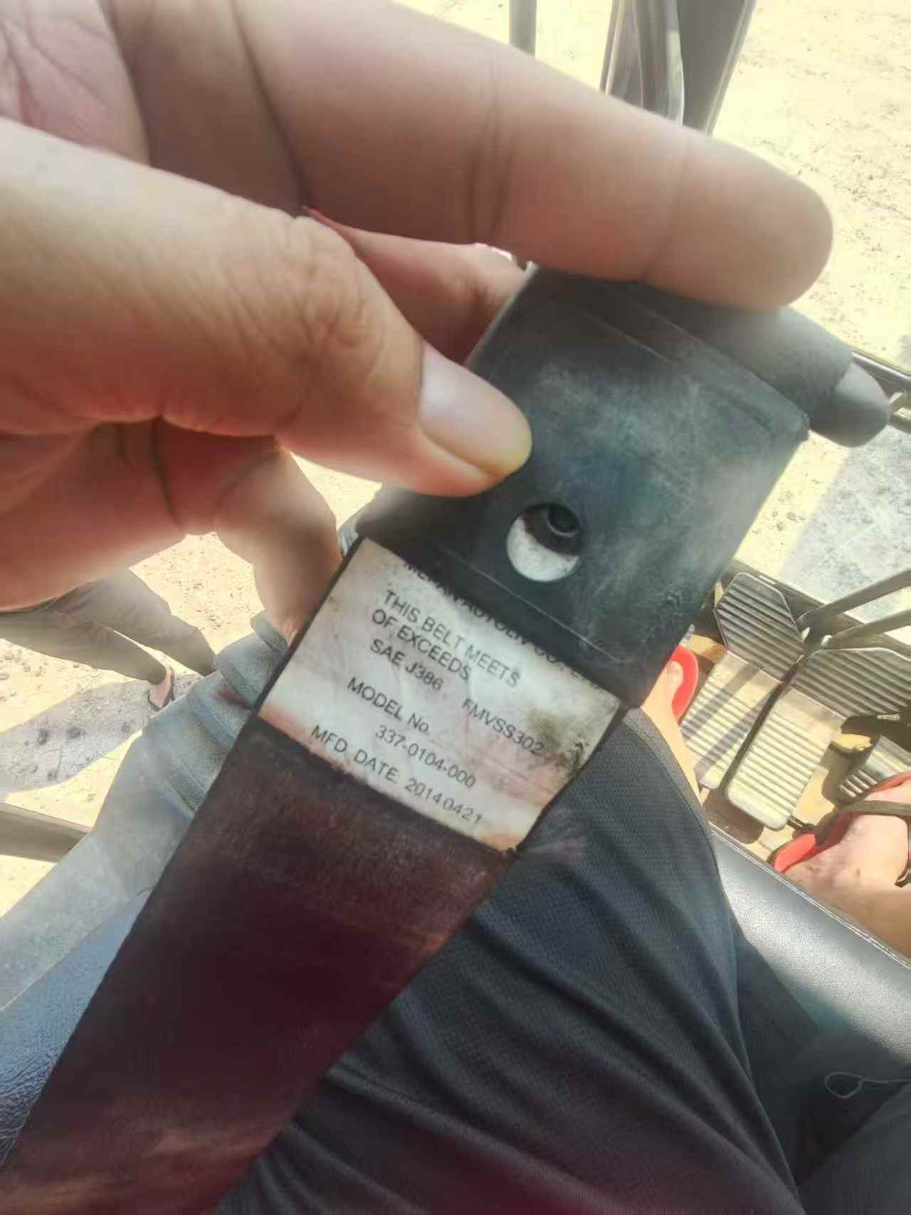 Buy Kobelco SK200 Used Excavator / 9