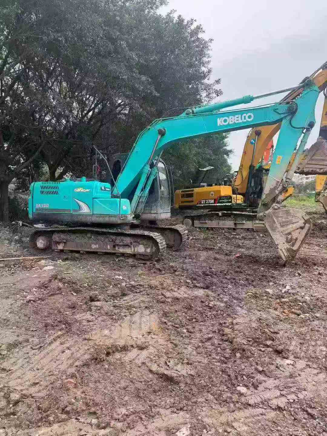 Buy Kobelco SK130 Used Excavator / 2