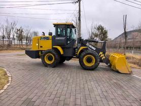 Buy XCMG XE300C Used Loader / 9 Buy XCMG XE300C Used Loader / 9