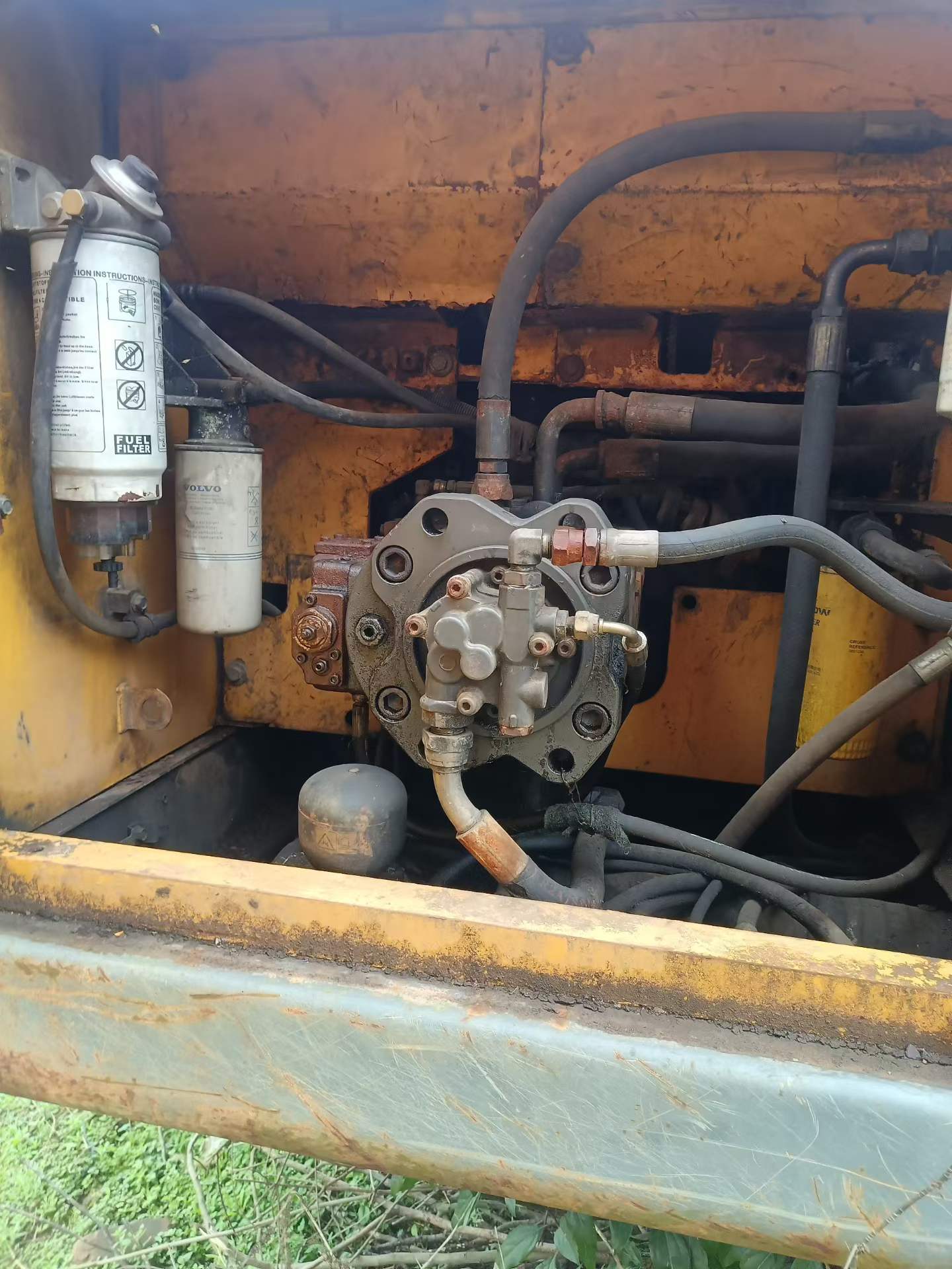 Buy Volvo EC240 Used Excavator / 3