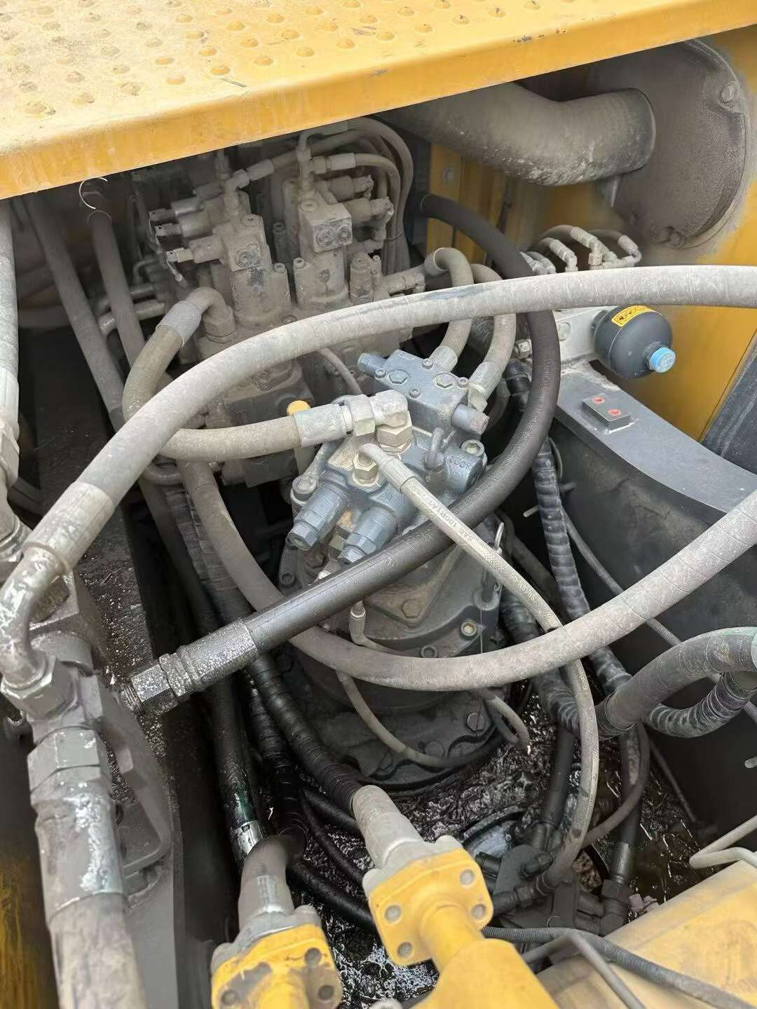 Buy XCMG XE200 Used Excavator / 3