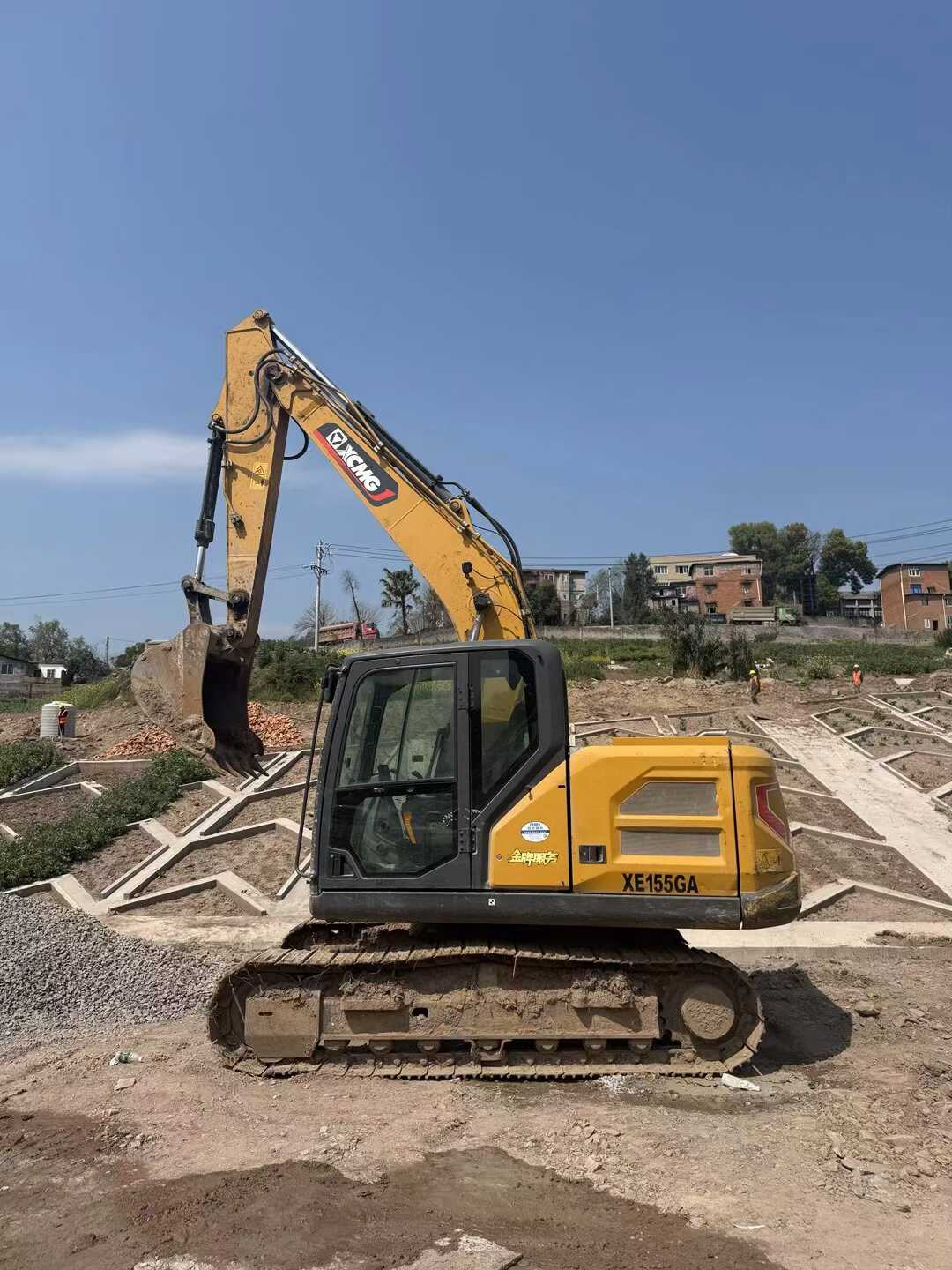 Buy XCMG XE135B Used Excavator / 2