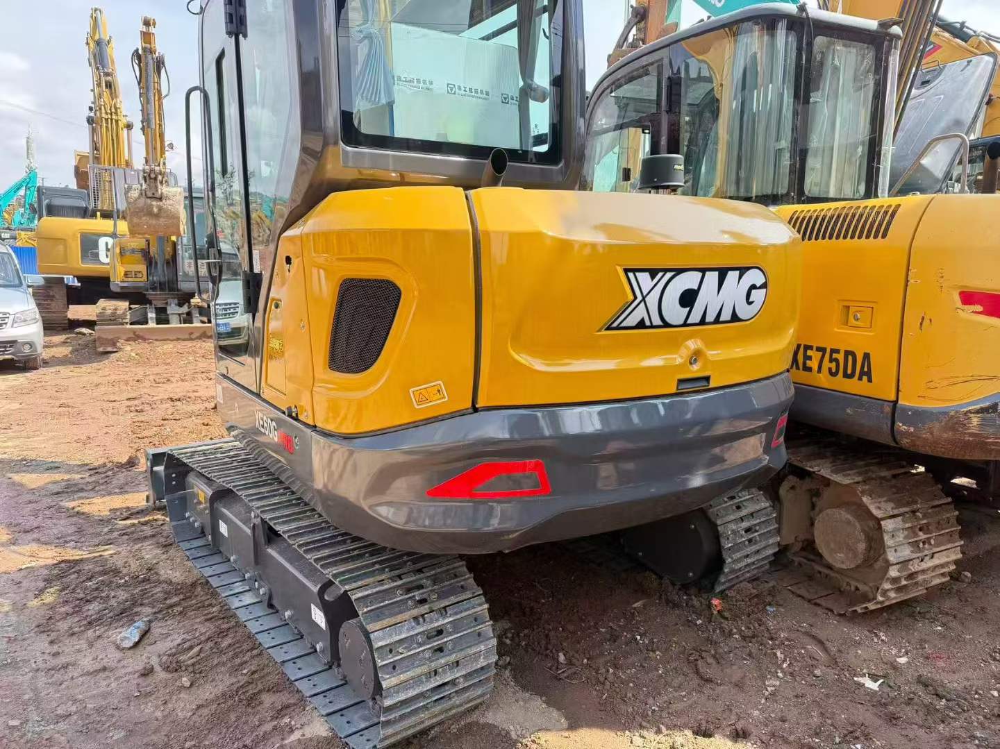 Buy XCMG XE60 Used Excavator / 2