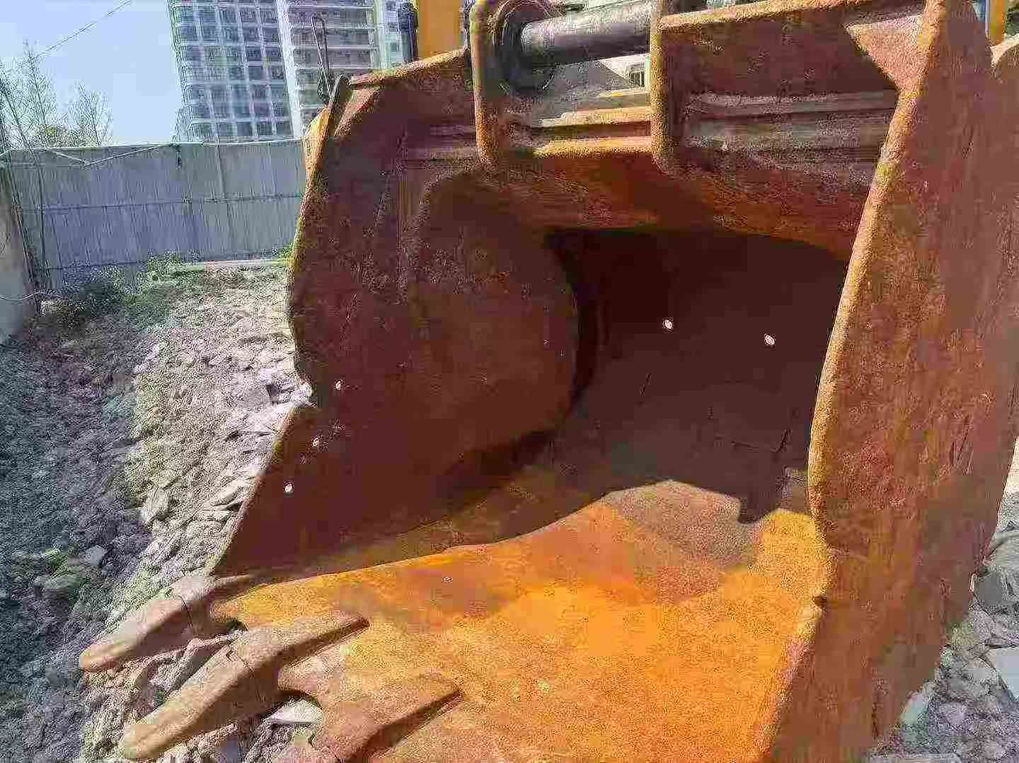 Buy XCMG XE690DK Used Excavator / 2