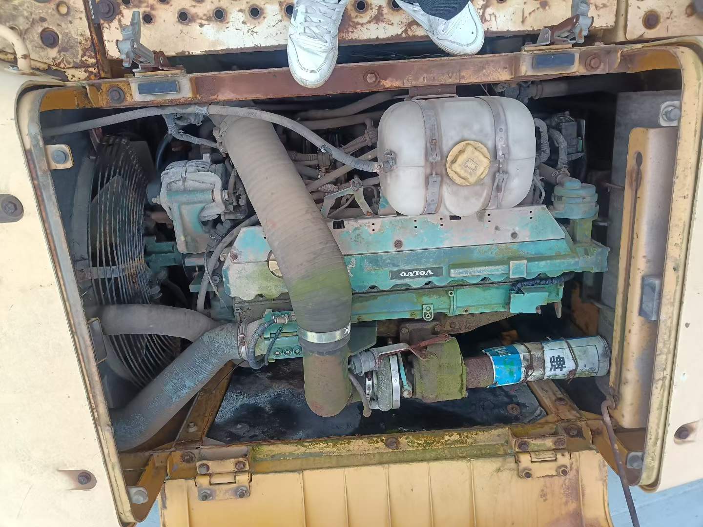 Buy Volvo EC240 Used Excavator / 9