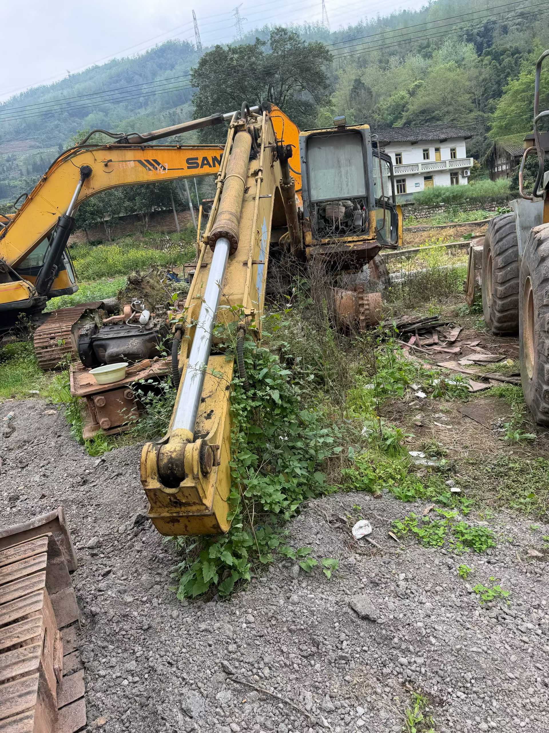 Buy Komatsu PC210 Used Excavator / 4