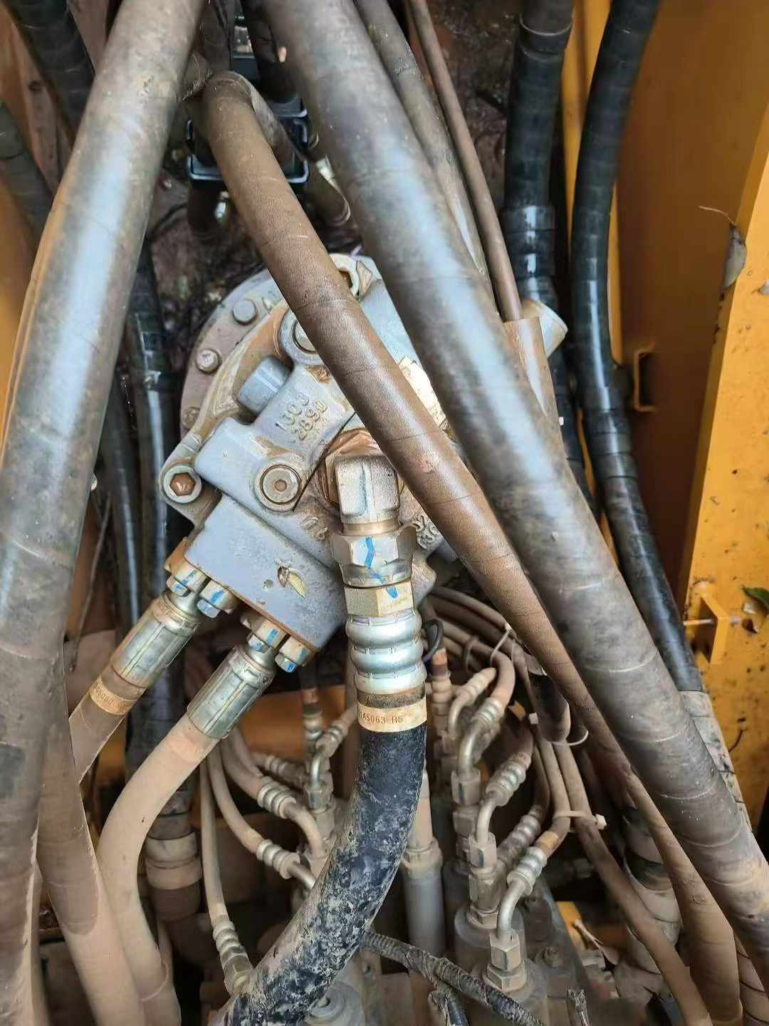 Buy Kato HD820 Used Excavator / 6