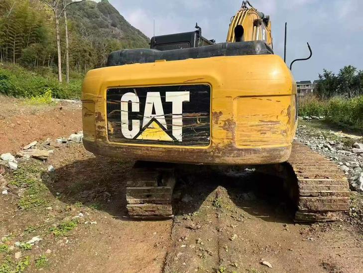 Buy Caterpillar 320D Used Excavator / 1