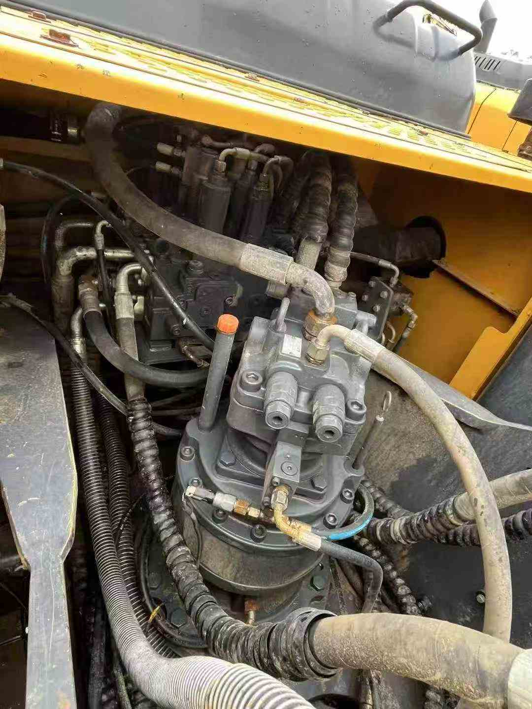 Buy XCMG XE200 Used Excavator / 7