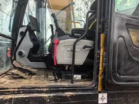 Buy Sany SY245H Used Excavator / 8 Buy Sany SY245H Used Excavator / 8