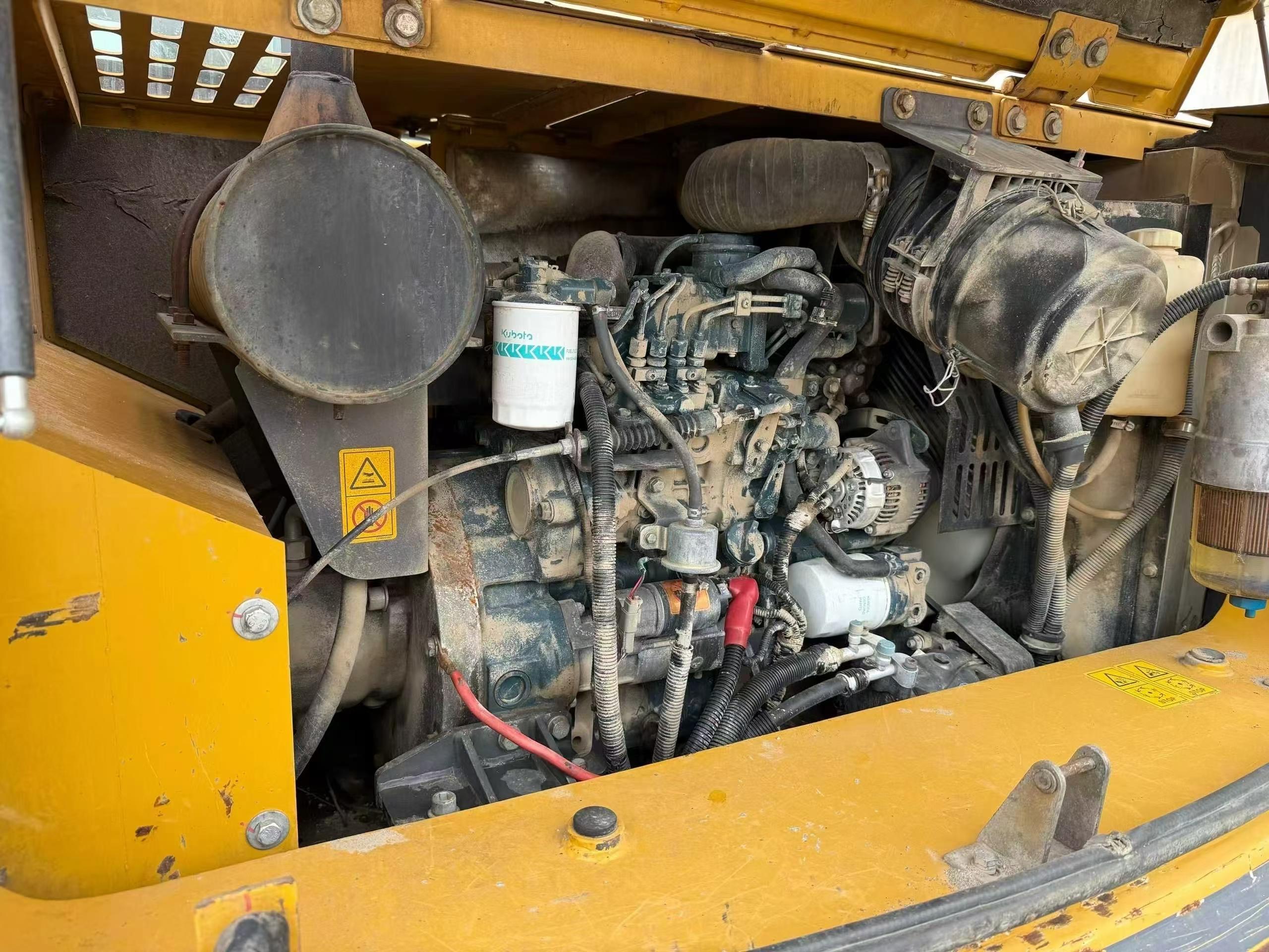 Buy XCMG XE75C Used Excavator / 8