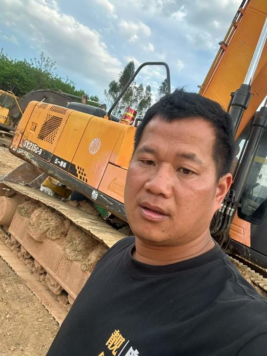 Buy Sany SY215C Used Excavator / 1