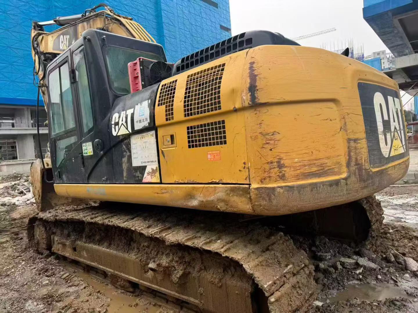 Buy Caterpillar 323 Used Excavator / 3