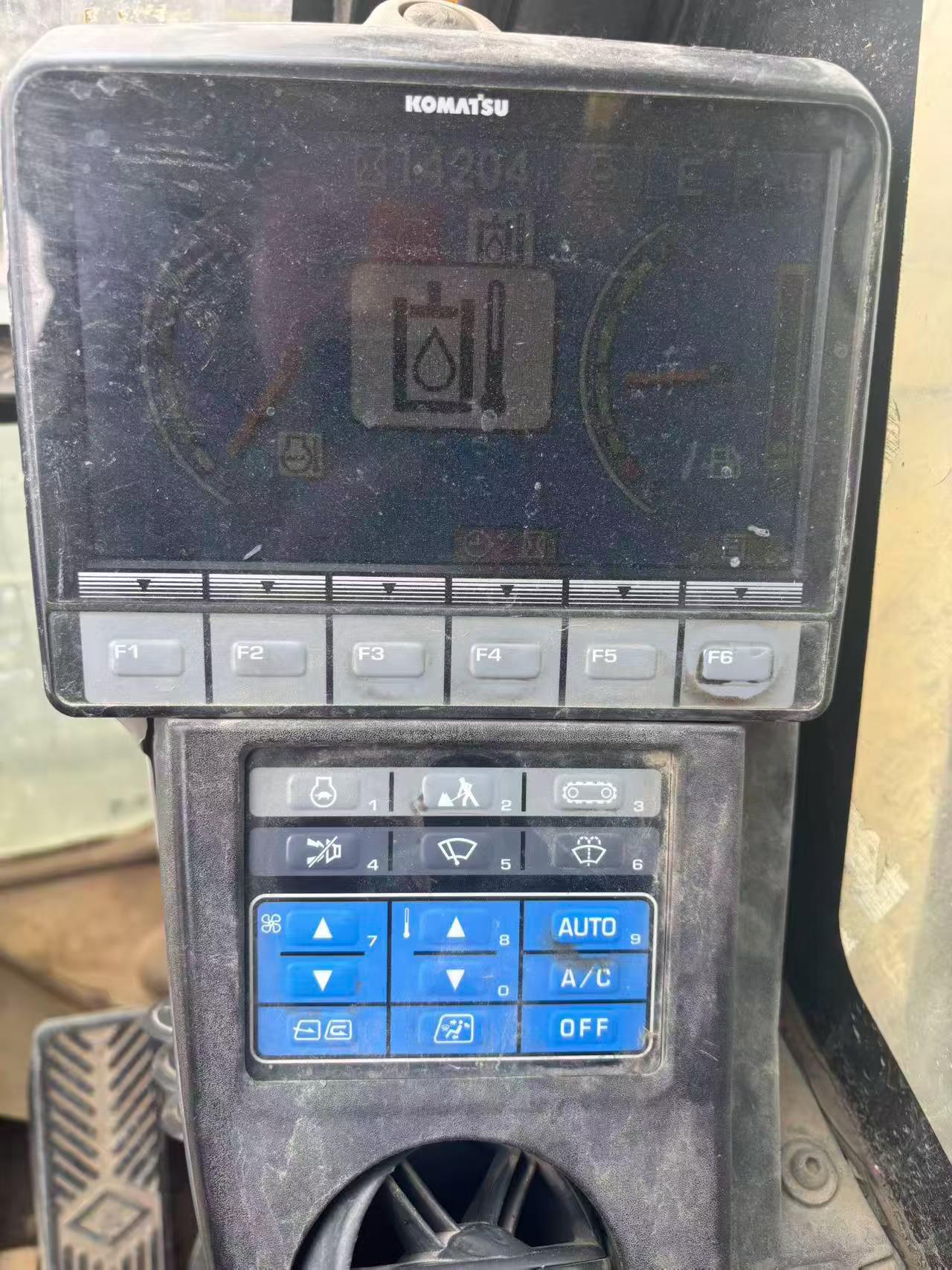 Buy Komatsu PC450-8 Used Excavator / 2