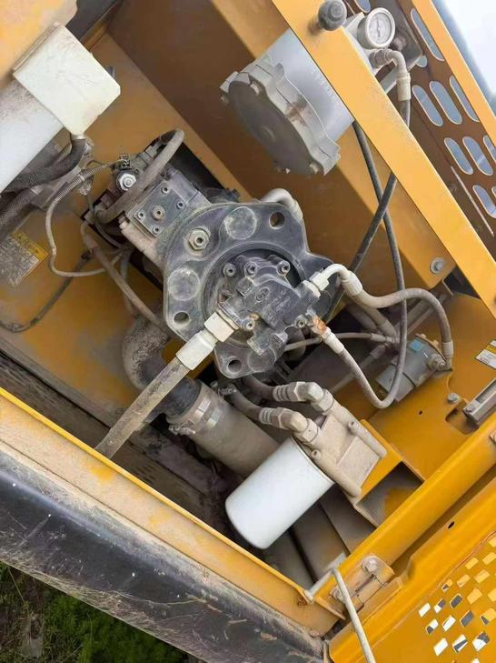 Buy Sany SY200C Used Excavator / 1