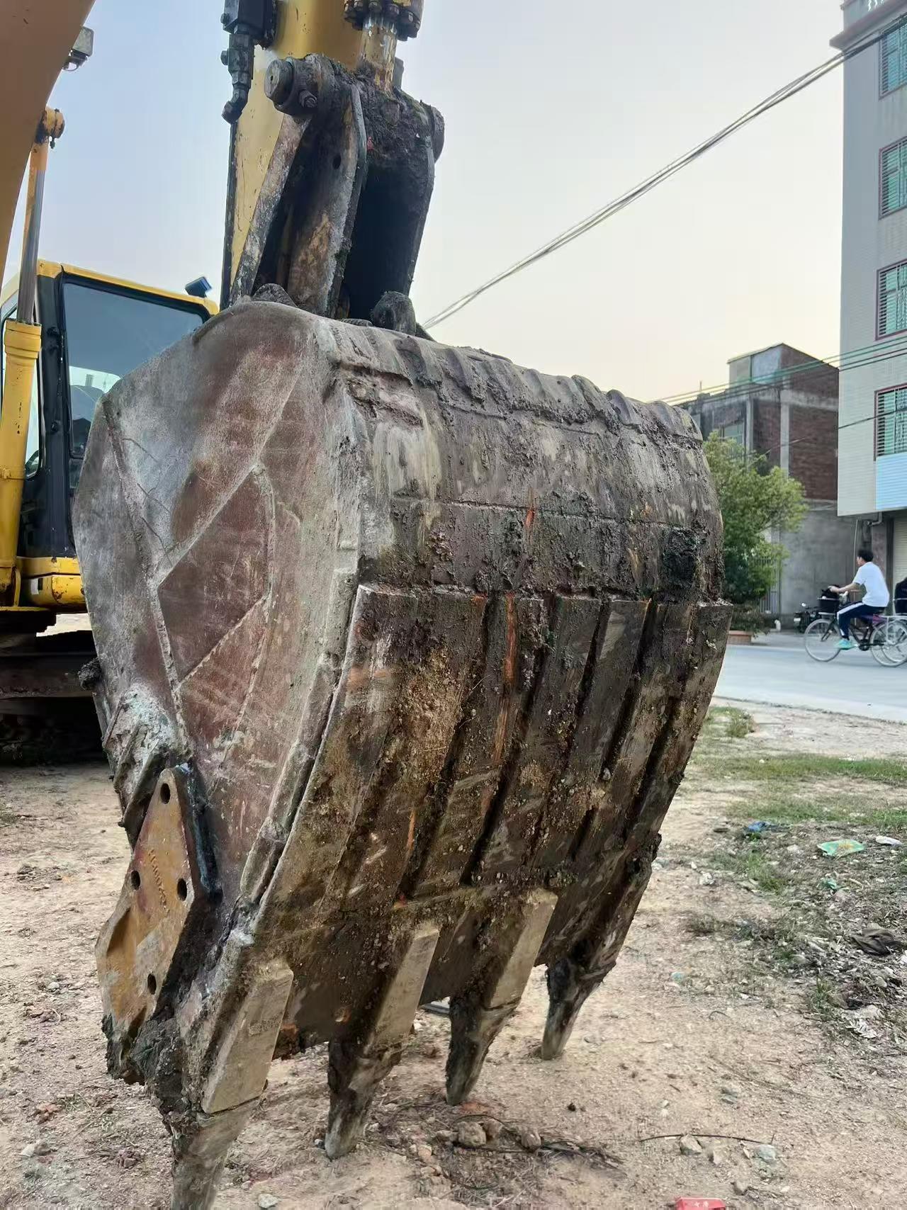 Buy Komatsu PC120-6E Used Excavator / 8