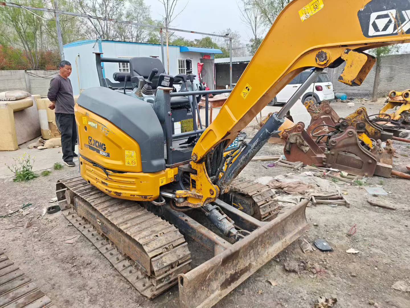 Buy XCMG XE26U Used Excavator / 3