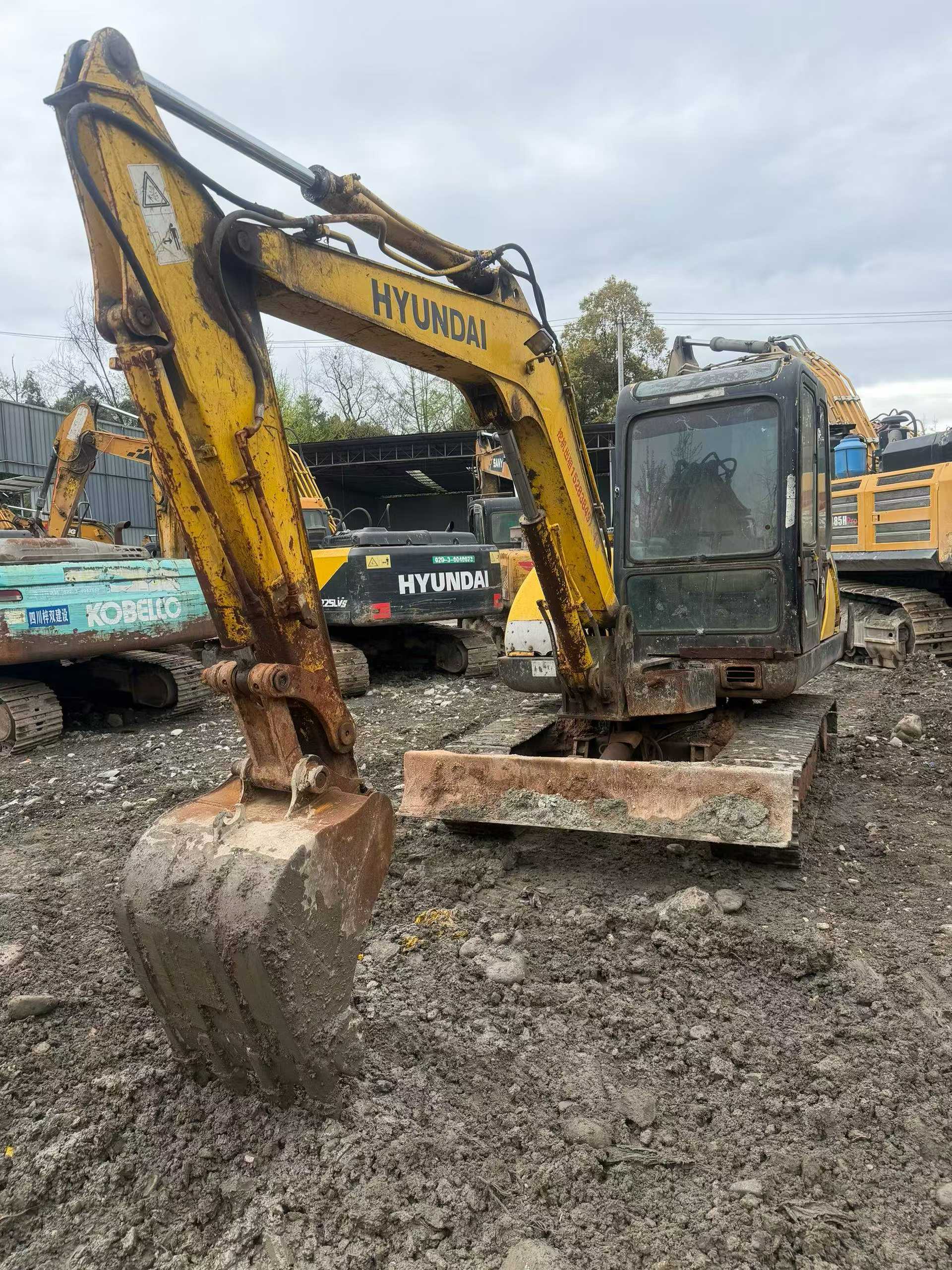 Buy Hyundai HX60 Used Excavator / 2