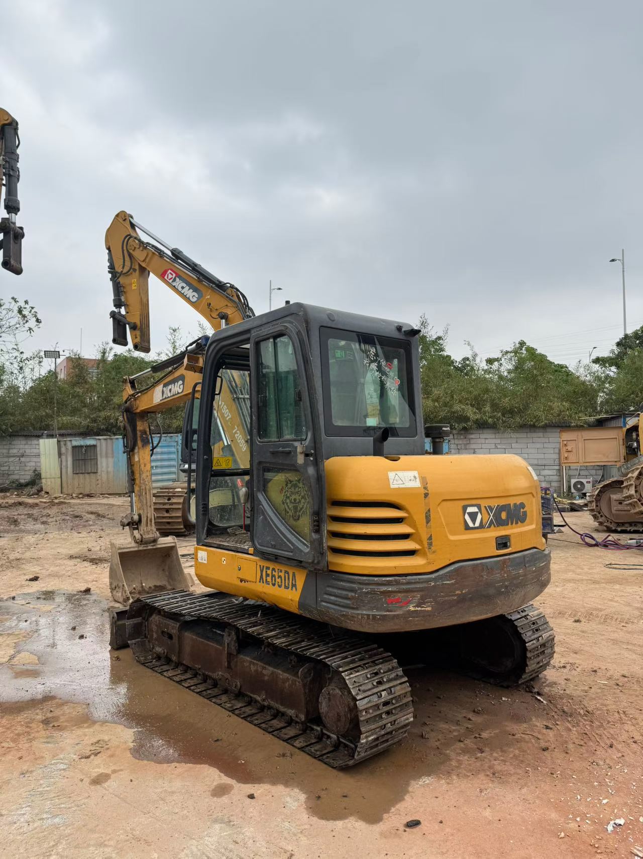 Buy XCMG XE65D Used Excavator / 5